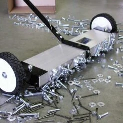 Magnet Source 24 In. Magnetic Mini Sweeper 160 Lb. Pull -Crescentent Store 0f8e0118 9e68 4e6a ae23 c05e667ced1a