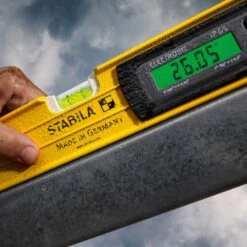 STABILA 48 In. Aluminum Magnetic Type 96M-2 Electronic Level 3 Vial -Crescentent Store 51ee2a81 c6c7 4de6 954f de550c447916