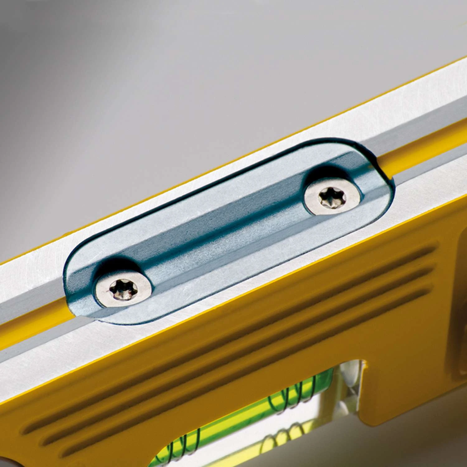 STABILA 10 In. Aluminum Magnetic Type 81 SMW45 Torpedo Level 3 Vial 8 STABILA 10 In. Aluminum Magnetic Type 81 SMW45 Torpedo Level 3 Vial - Image 6