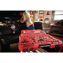 Craftsman 1/4, 3/8 And 1/2 In. Drive Metric And SAE 6 Point Mechanic's Tool Set 121 Pc -Crescentent Store a707a846 8657 493d b5d3 28e9d24aeb8b