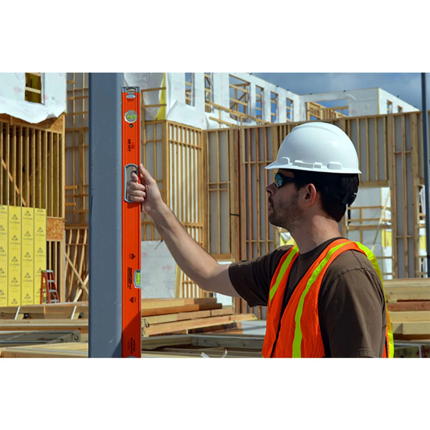 Johnson 48 In. Aluminum Heavy Duty Box Level 3 Vial 4 Johnson 48 In. Aluminum Heavy Duty Box Level 3 Vial - Image 2